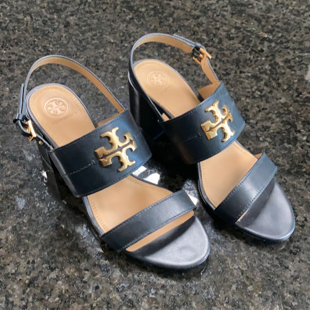New Tory Burch sandals with heel